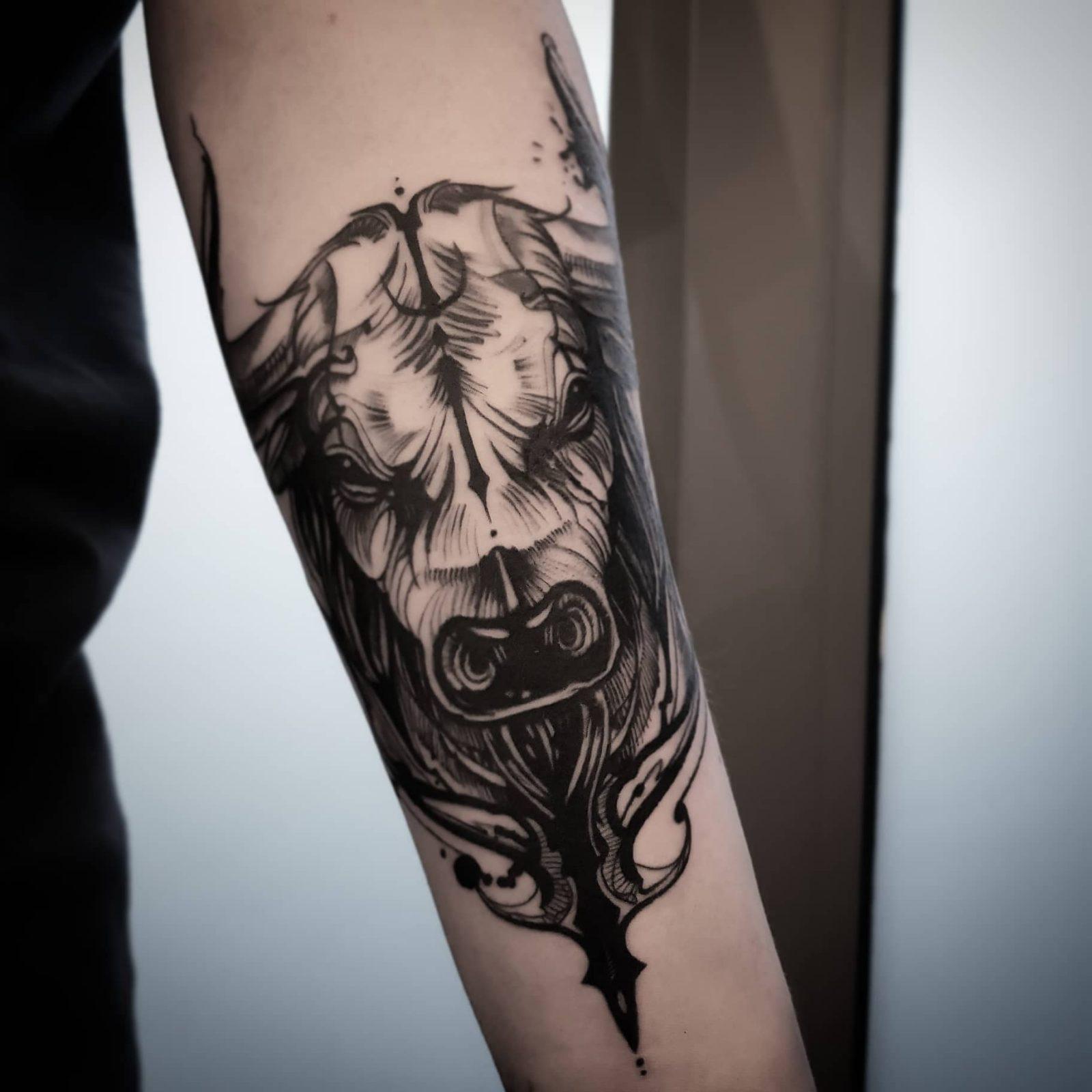 Sketch Abstract Tattoo Stier