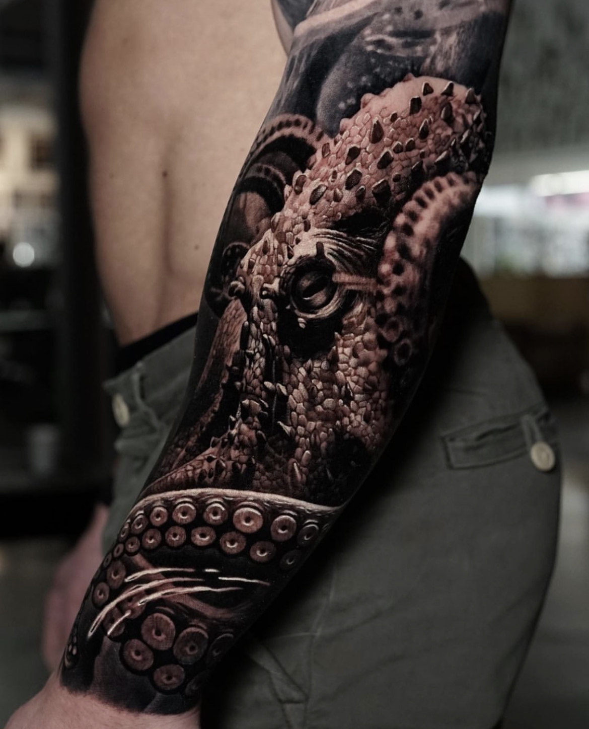 oktopus-black-and-grey-tattoo